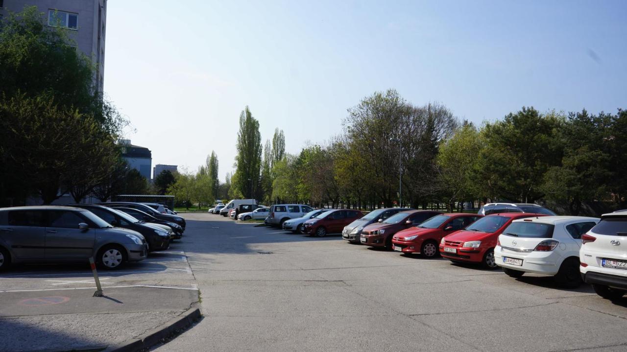 Vesna Convenient Apartment Bratislava Exterior photo